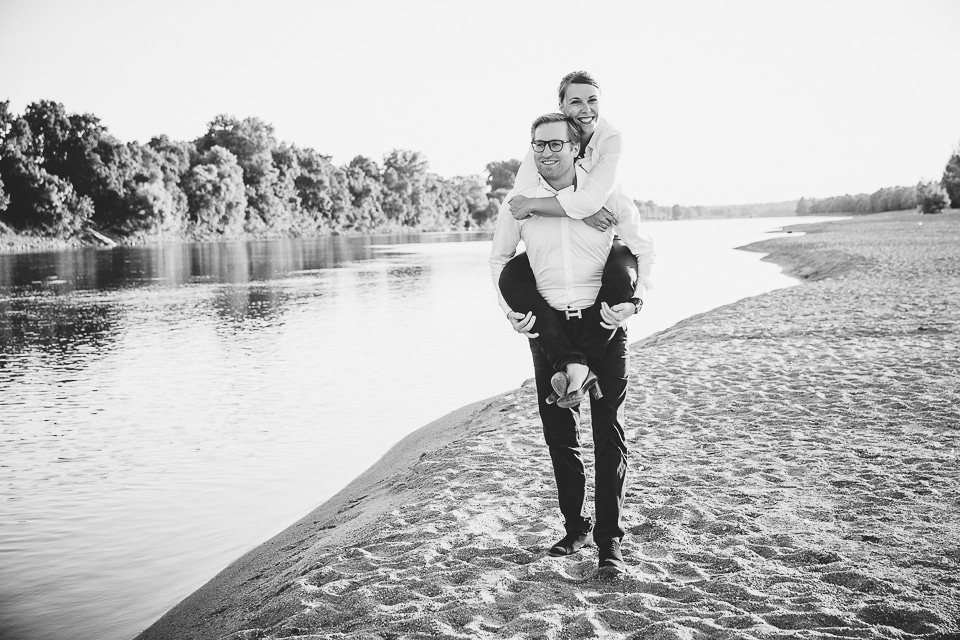 séance de photos de couple en bord de Loire